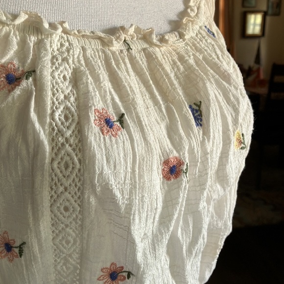 Peasant crop blouse - Forever 21 size S - Picture 2 of 4